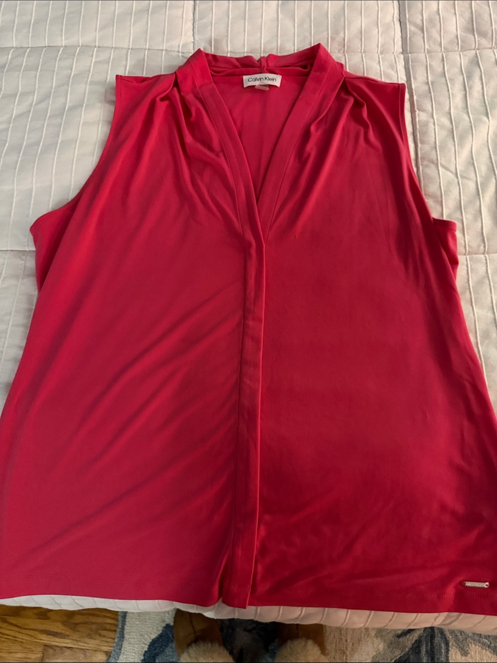 Calvin Klein Sleeveless V-Neck tank blouse in Bright Pink